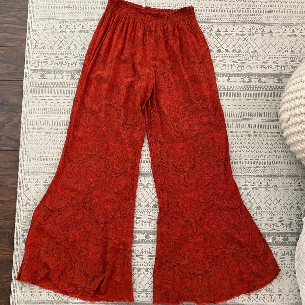Free People parachute/super flare pants sz. Large